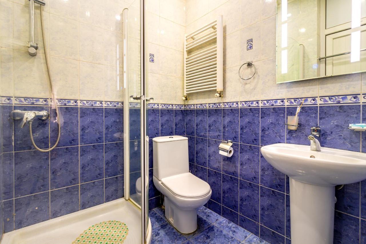 V Park Hotel Tbiliszi Kültér fotó